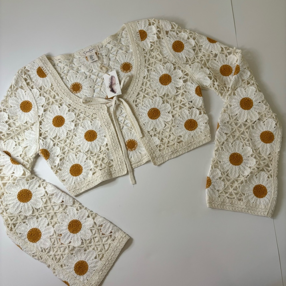 NWT Jessica Simpson Croché Sunflower Women’s cropped top